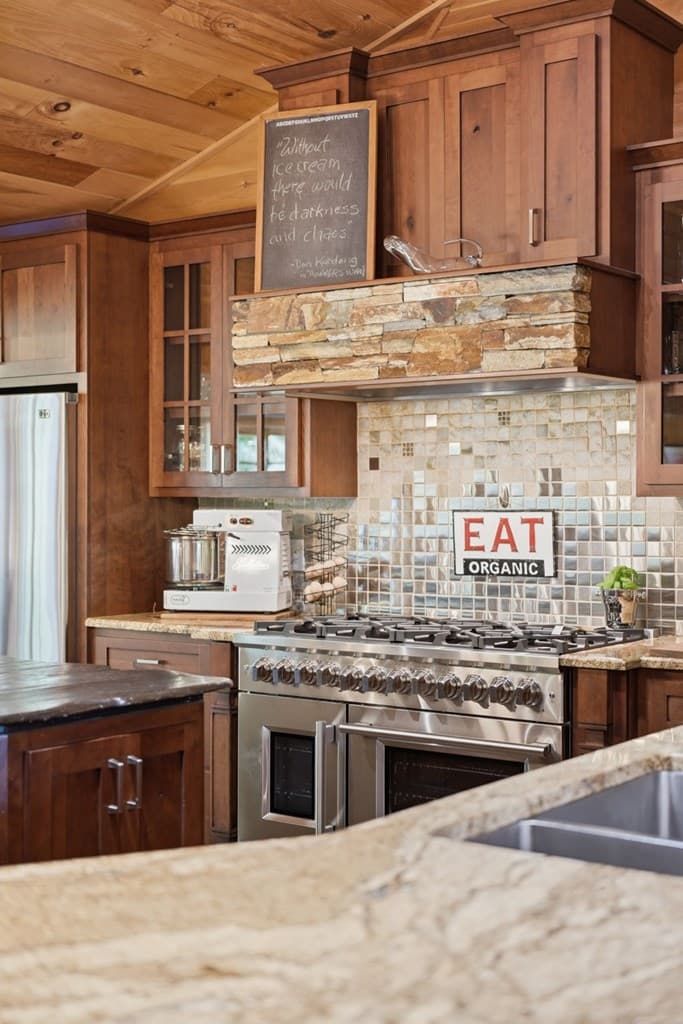1823 Shoal Creek Road, Clarkesville GA 30523 - Photo