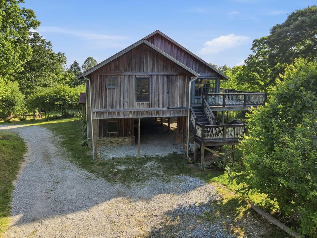 1823 Shoal Creek Road, Clarkesville GA 30523 - Photo