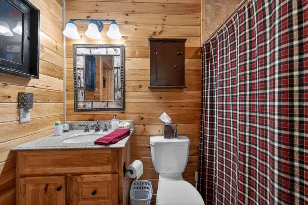 392 Oak Hills Drive, Morganton GA 30560 - Photo