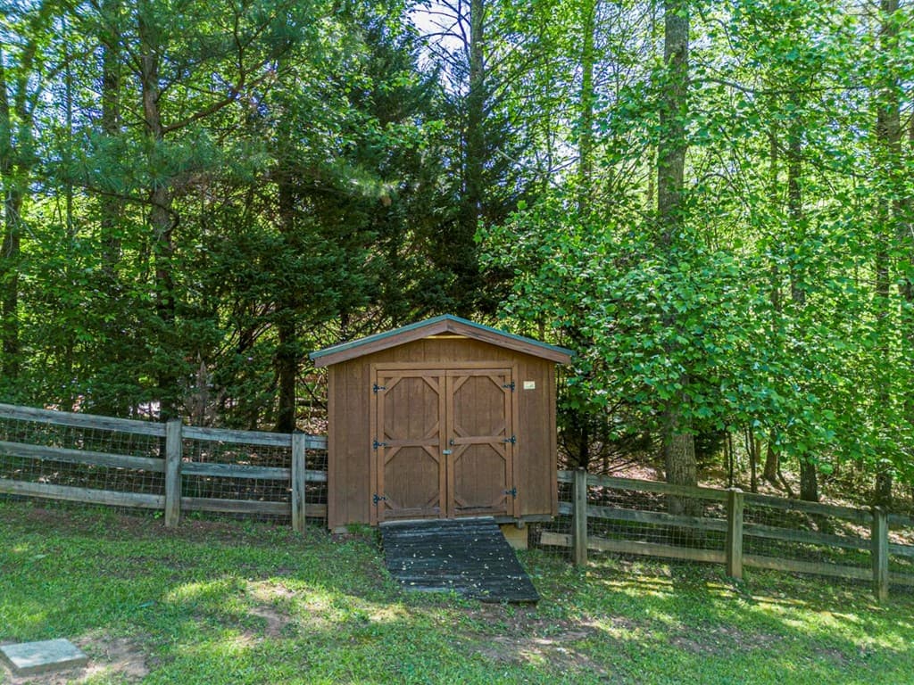 392 Oak Hills Drive, Morganton GA 30560 - Photo