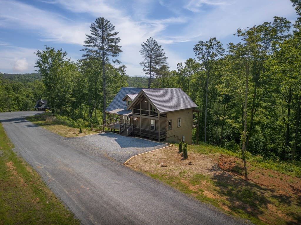 196 N Jakes Landing Way, Ellijay GA 30540 - Photo