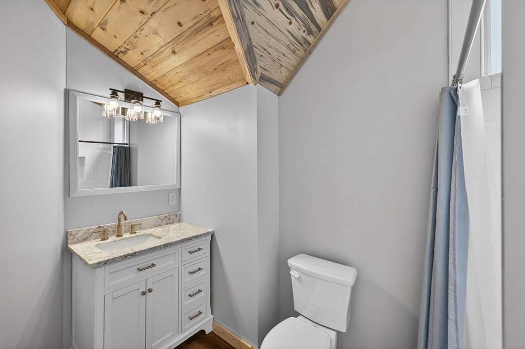 196 N Jakes Landing Way, Ellijay GA 30540 - Photo