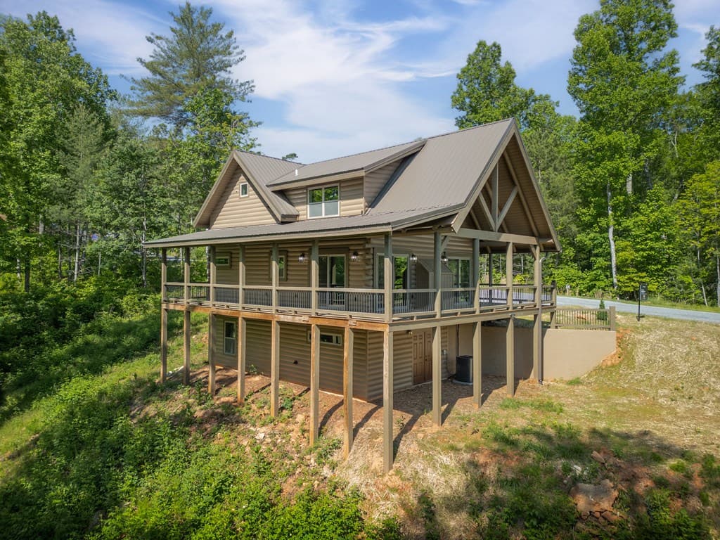 196 N Jakes Landing Way, Ellijay GA 30540 - Photo