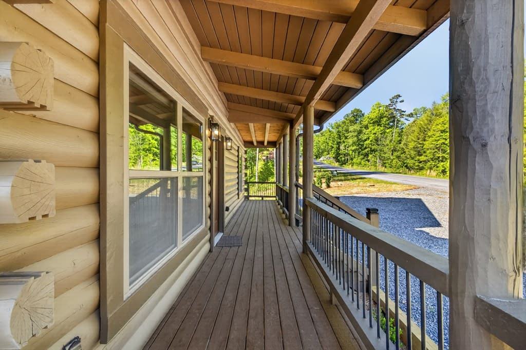 196 N Jakes Landing Way, Ellijay GA 30540 - Photo