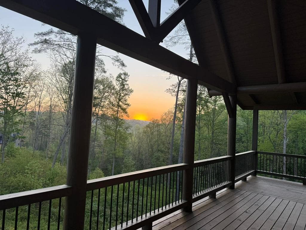 196 N Jakes Landing Way, Ellijay GA 30540 - Photo