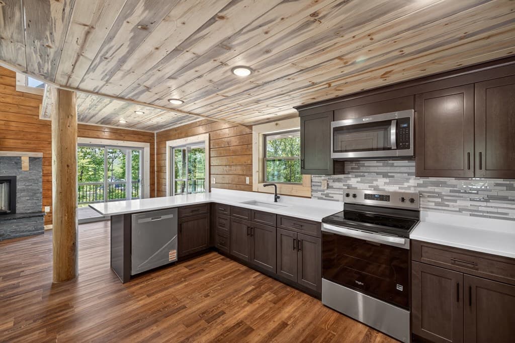 196 N Jakes Landing Way, Ellijay GA 30540 - Photo