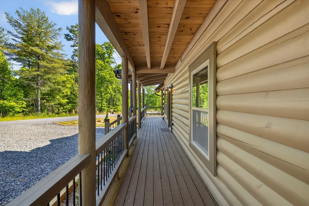 196 N Jakes Landing Way, Ellijay GA 30540 - Photo