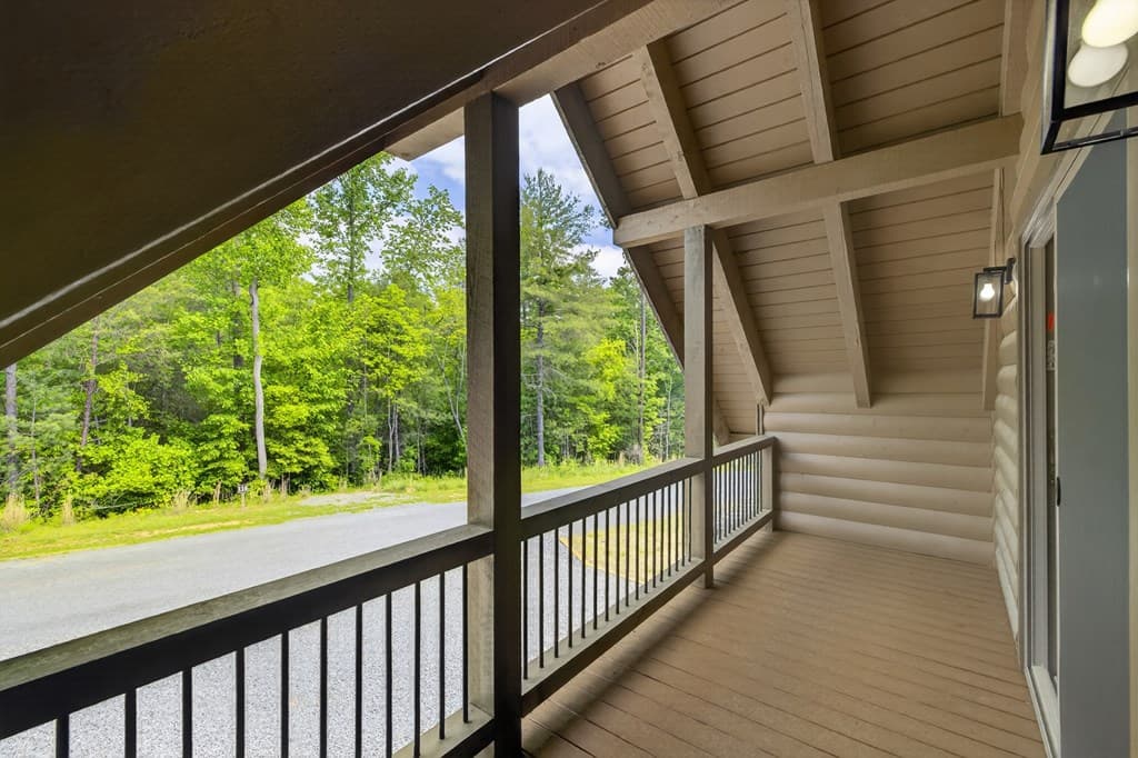 196 N Jakes Landing Way, Ellijay GA 30540 - Photo