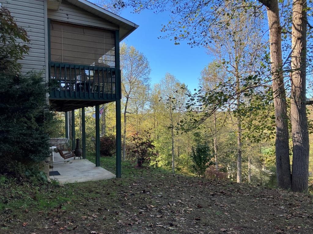 121 White Oak Drive, Warne NC 28909 - Photo