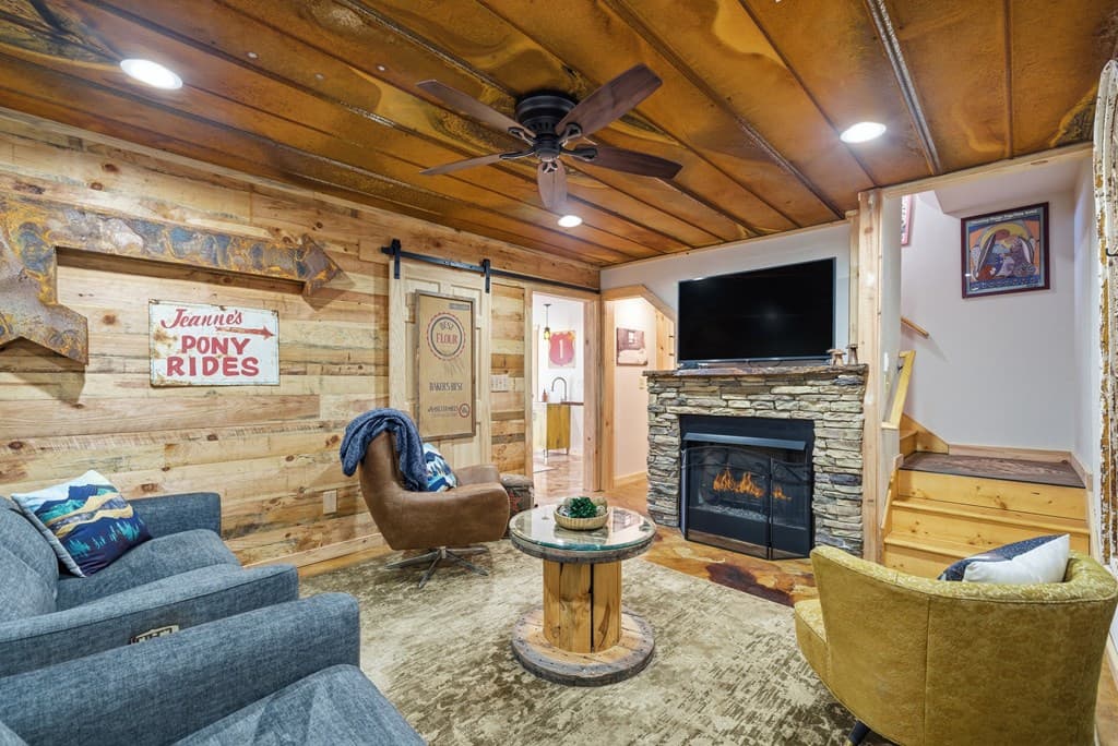640 Eagle Mountain Drive, Ellijay GA 30540 - Photo
