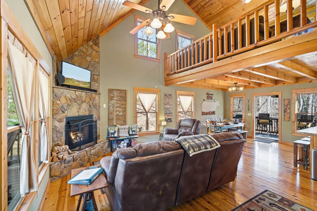 640 Eagle Mountain Drive, Ellijay GA 30540 - Photo