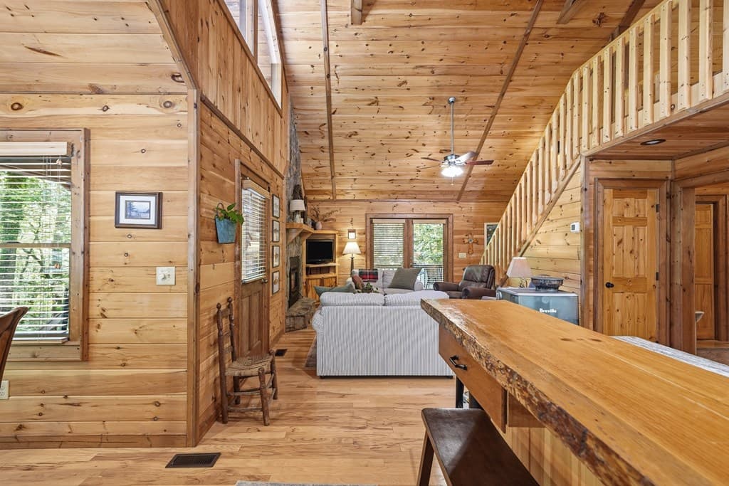 284 The Woods Road, Mineral Bluff GA 30559 - Photo