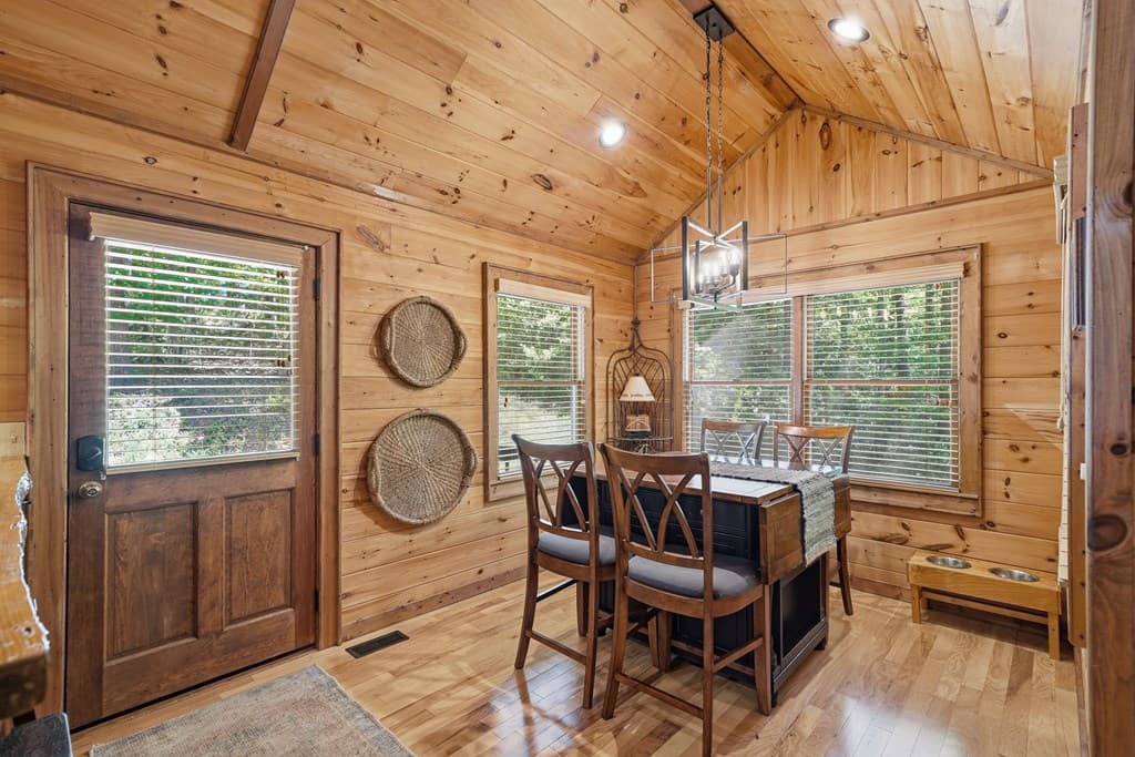 284 The Woods Road, Mineral Bluff GA 30559 - Photo