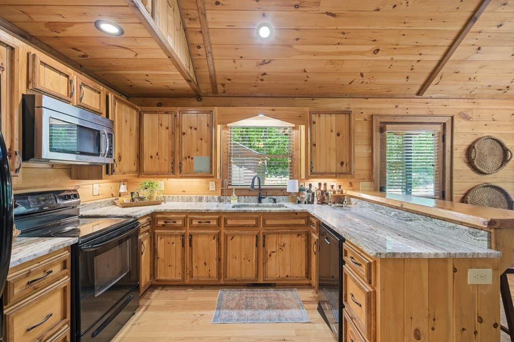 284 The Woods Road, Mineral Bluff GA 30559 - Photo