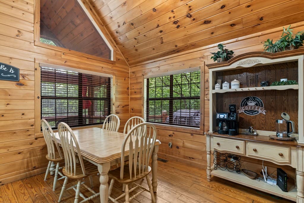 294 Oakwood Trail, Mineral Bluff GA 30559 - Photo