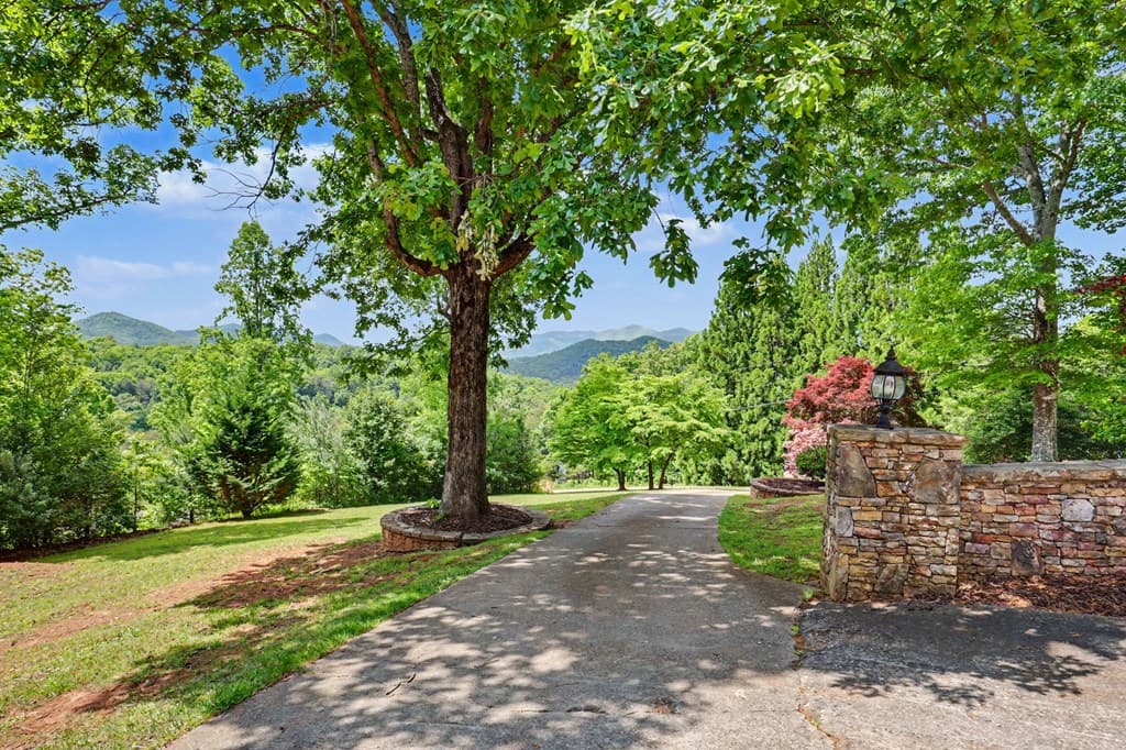 792 Bugscuffle Road, Hiawassee GA 30546 - Photo