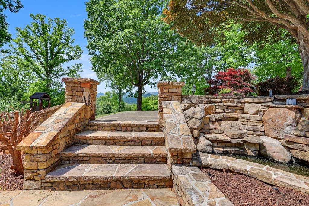 792 Bugscuffle Road, Hiawassee GA 30546 - Photo