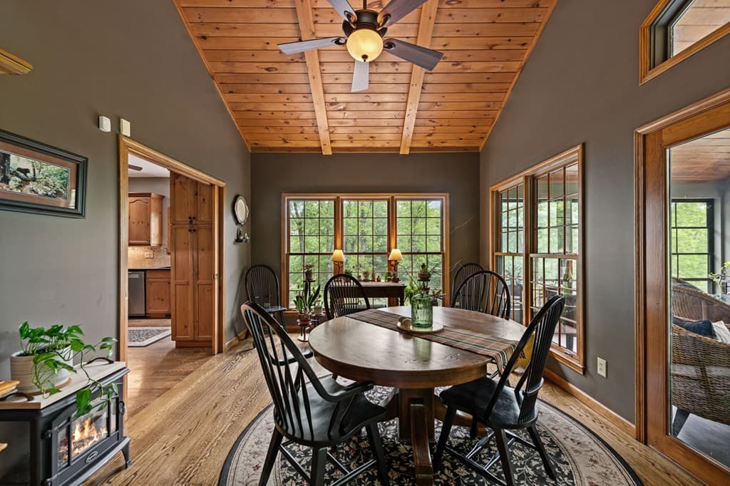 10620 Highway 52, Chatsworth GA 30705 - Photo
