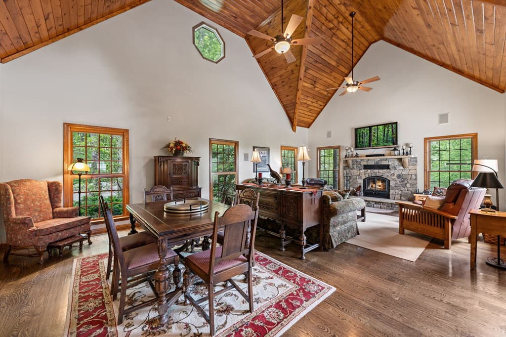 10620 Highway 52, Chatsworth GA 30705 - Photo