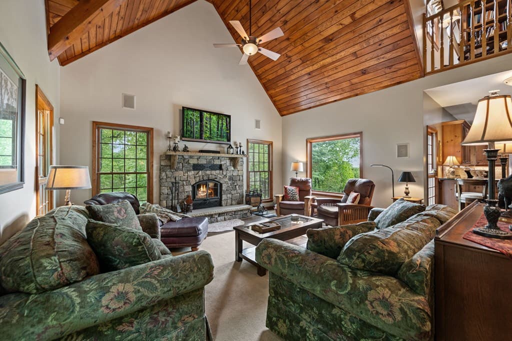 10620 Highway 52, Chatsworth GA 30705 - Photo