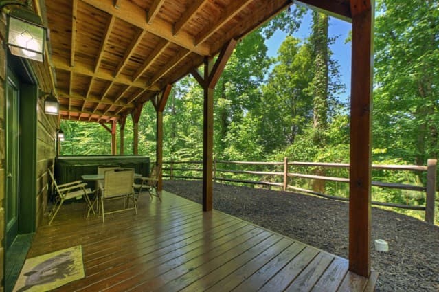 565 Catawba Circle, Ellijay GA 30540 - Photo