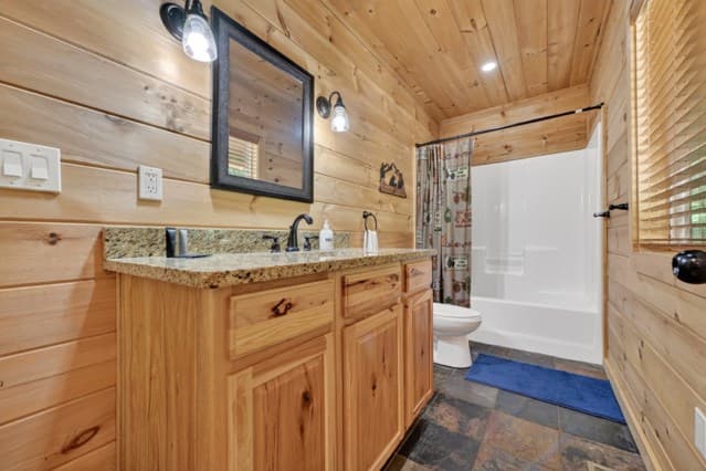 565 Catawba Circle, Ellijay GA 30540 - Photo