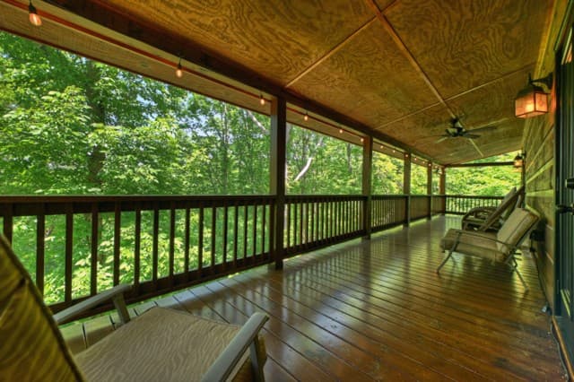 565 Catawba Circle, Ellijay GA 30540 - Photo
