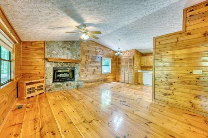315 Darby Lane, Blairsville GA 30512 - Photo