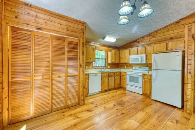 315 Darby Lane, Blairsville GA 30512 - Photo