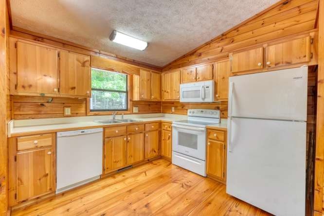315 Darby Lane, Blairsville GA 30512 - Photo