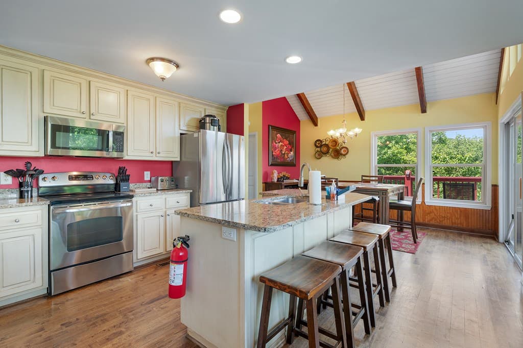 561 Summit Lane, Ellijay GA 30540 - Photo