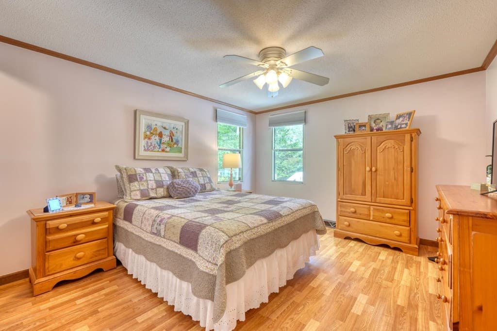 331 Rocky Circle, Blairsville GA 30512 - Photo