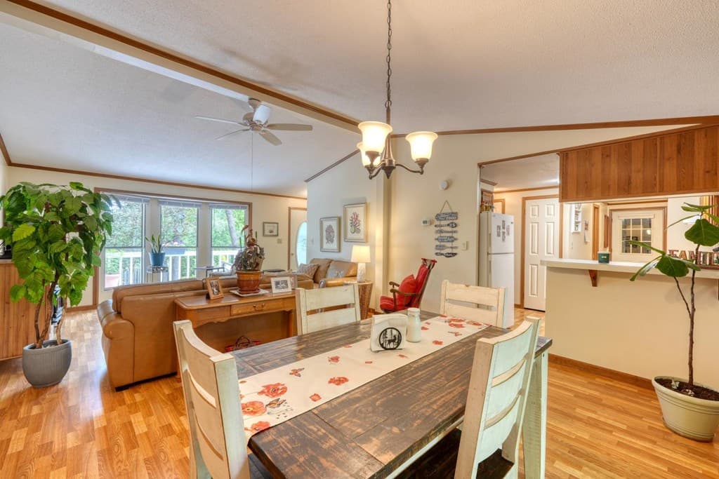 331 Rocky Circle, Blairsville GA 30512 - Photo