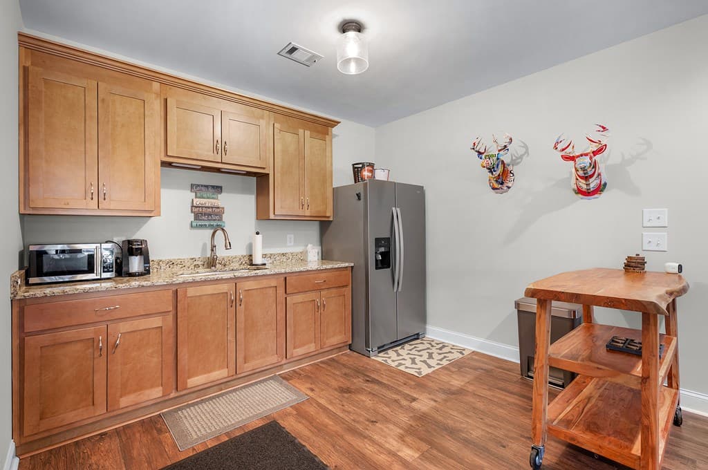 218 Oakwood Lane, Ellijay GA 30540 - Photo