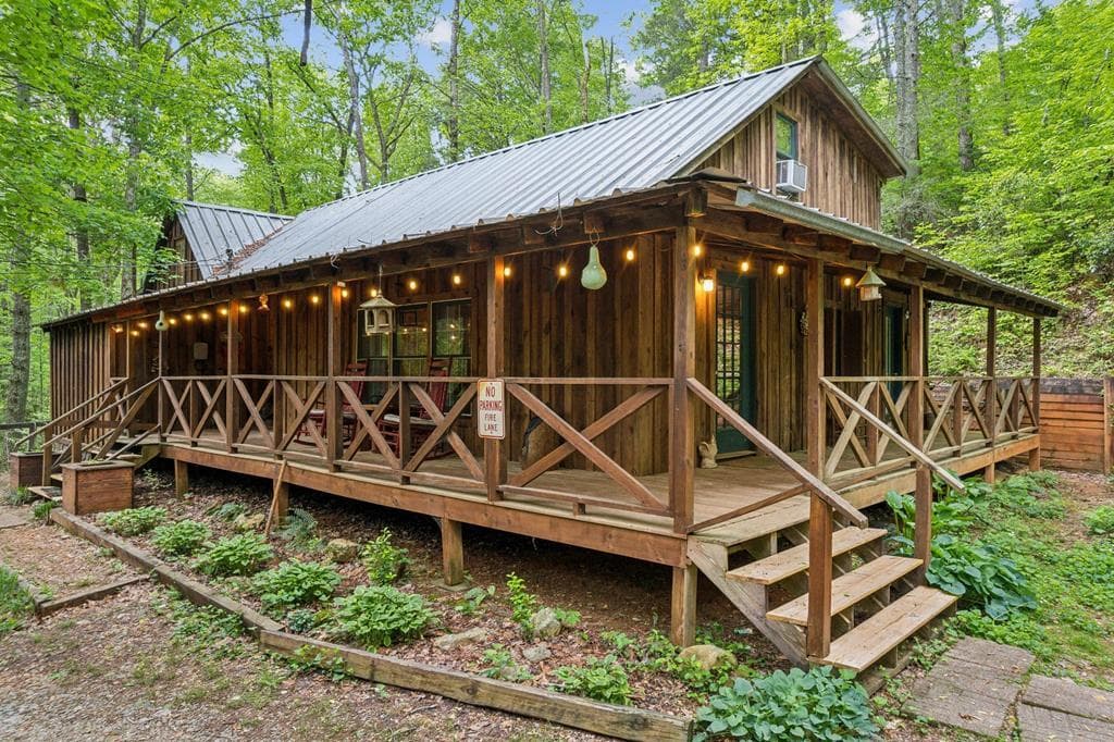 85 Clear Lake, Ellijay GA 30540 - Photo