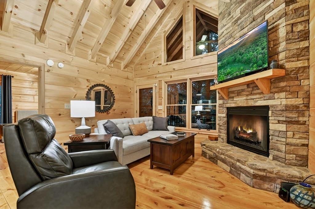 120 Christopher Drive, Ellijay GA 30540 - Photo