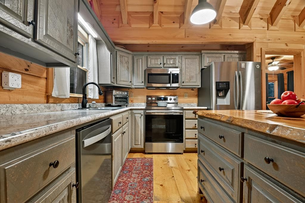 120 Christopher Drive, Ellijay GA 30540 - Photo