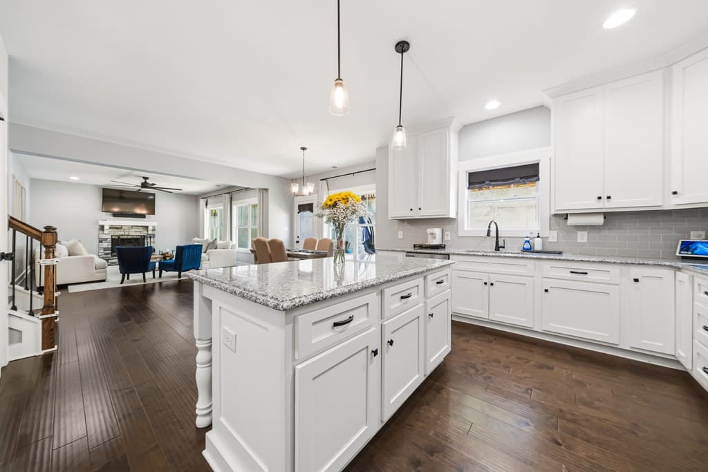 60 NE Grand Georgian Ct., Ne, Cartersville GA 30121 - Photo