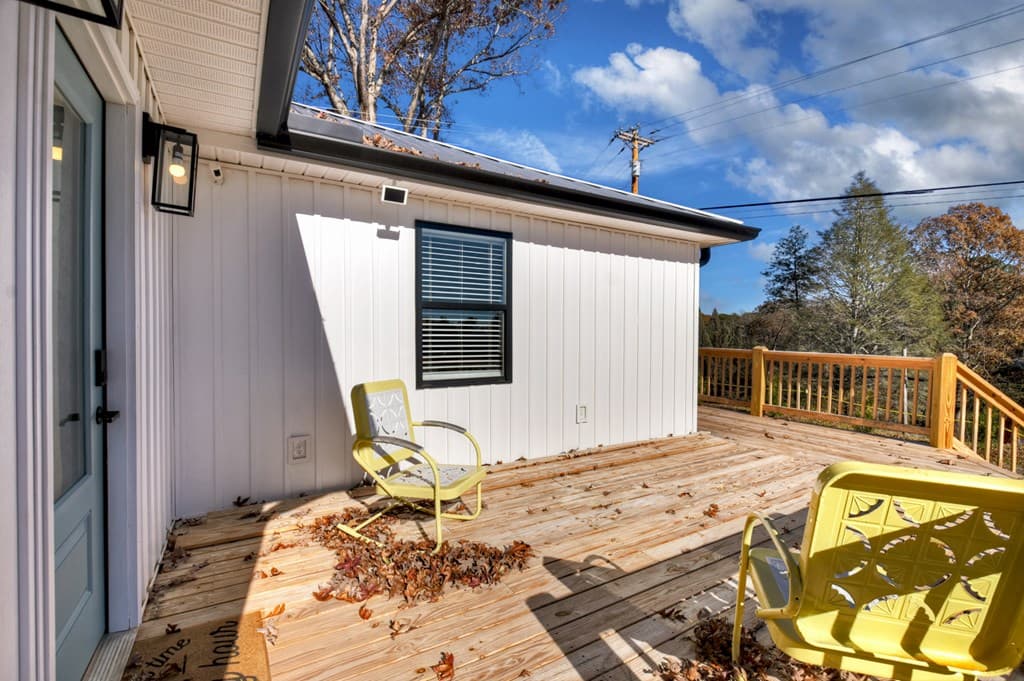 1144 Blue Ridge Drive, Mccaysville GA 30555 - Photo