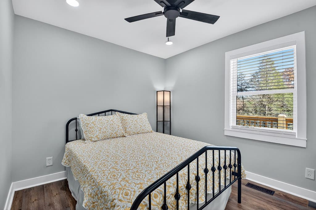 1144 Blue Ridge Drive, Mccaysville GA 30555 - Photo