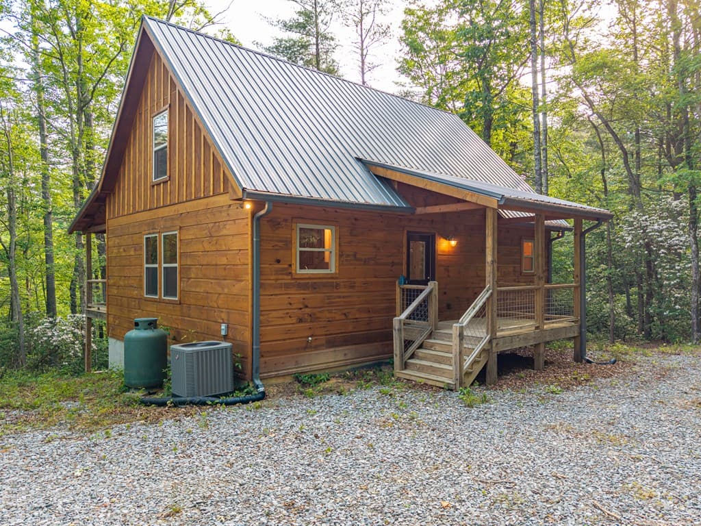 5860 Old Bucktown Road, Ellijay GA 30536 - Photo