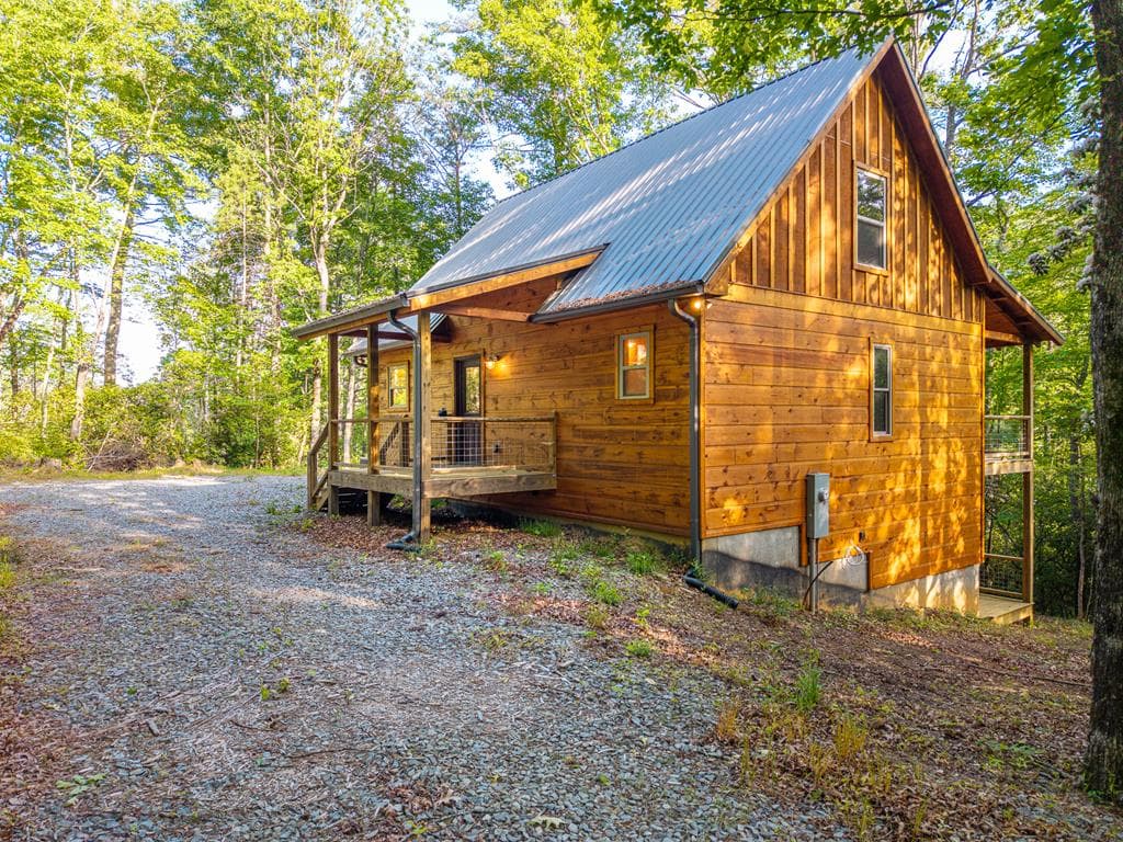 5860 Old Bucktown Road, Ellijay GA 30536 - Primary photo