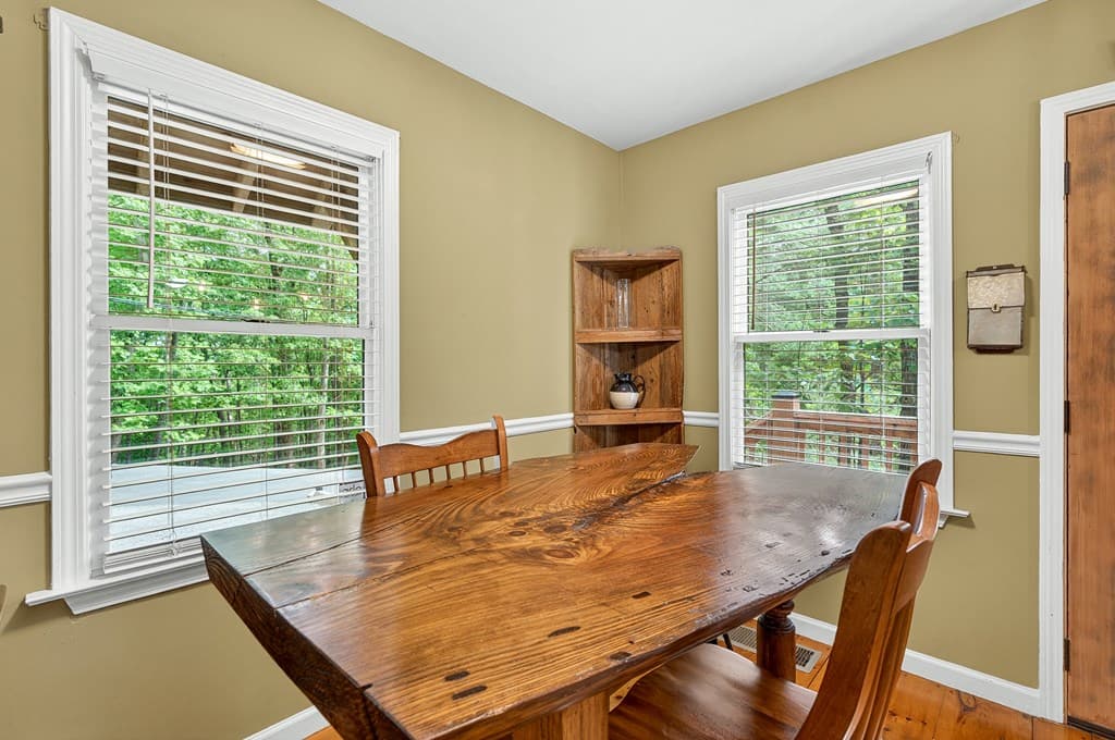 747 Mountain Oak Road, Ellijay GA 30540 - Photo