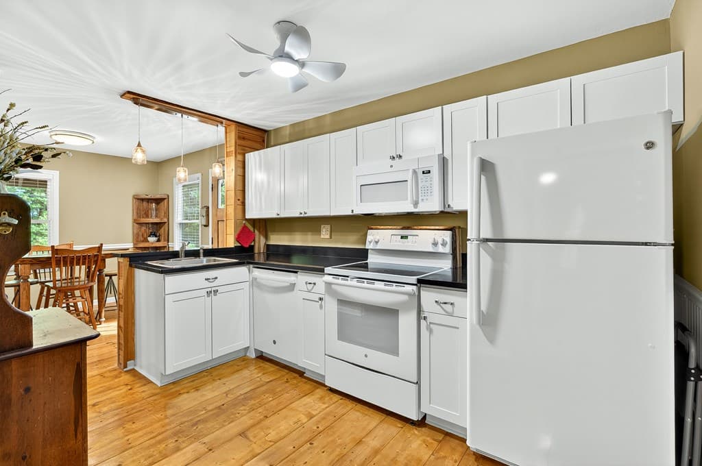 747 Mountain Oak Road, Ellijay GA 30540 - Photo