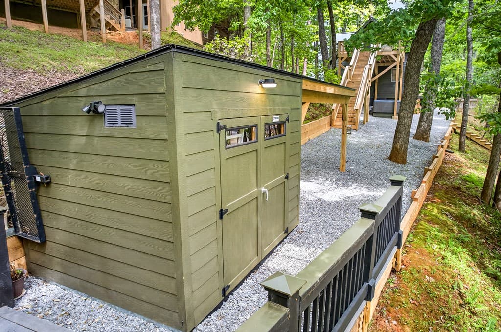 747 Mountain Oak Road, Ellijay GA 30540 - Photo