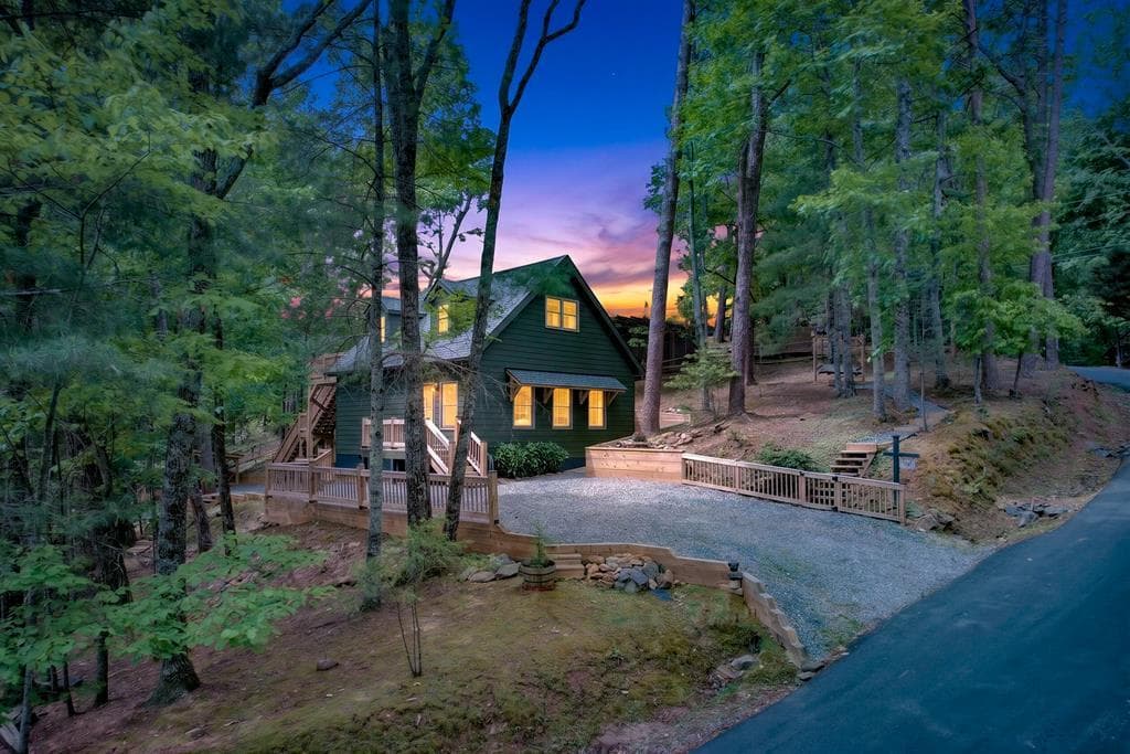 747 Mountain Oak Road, Ellijay GA 30540 - Photo