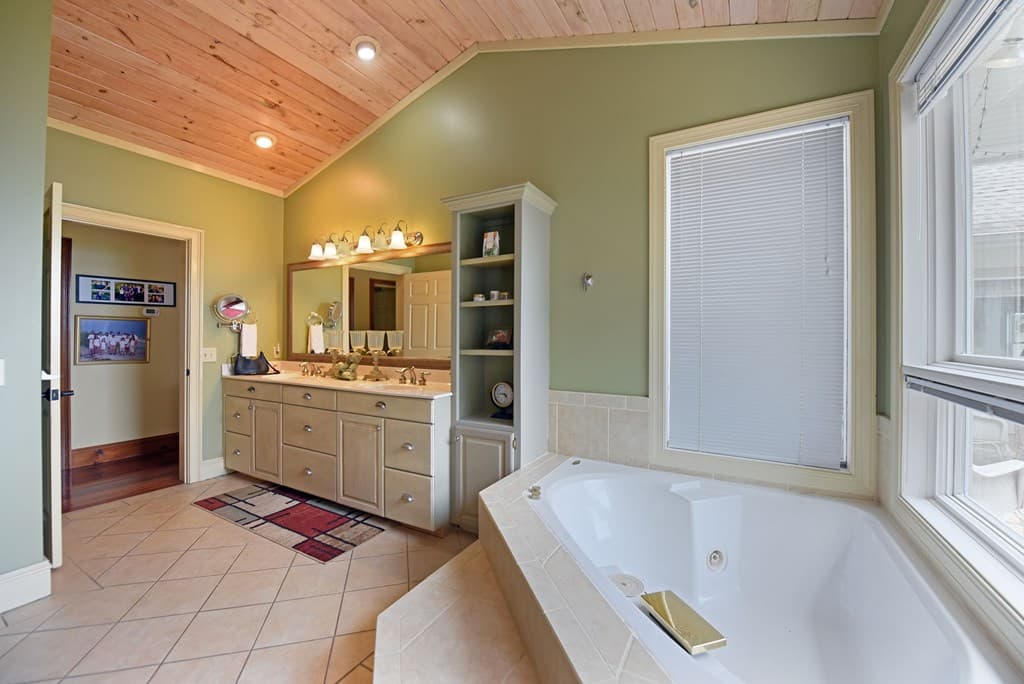 786 Ramey Mountain Road, Hiawassee GA 30546 - Photo