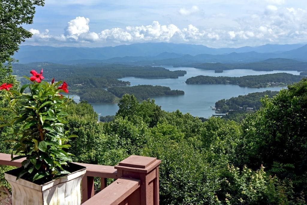 786 Ramey Mountain Road, Hiawassee GA 30546 - Primary photo