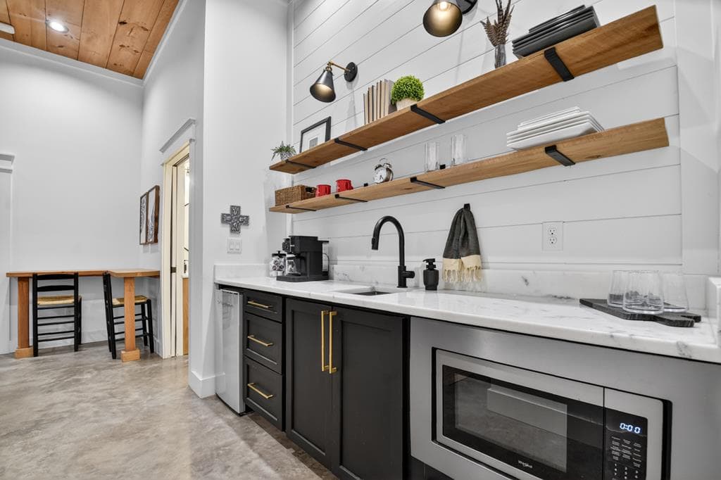 819 Hap Holt Road, Ellijay GA 30540 - Photo