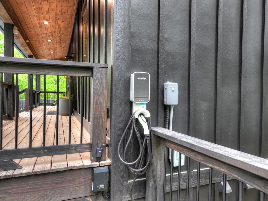 819 Hap Holt Road, Ellijay GA 30540 - Photo